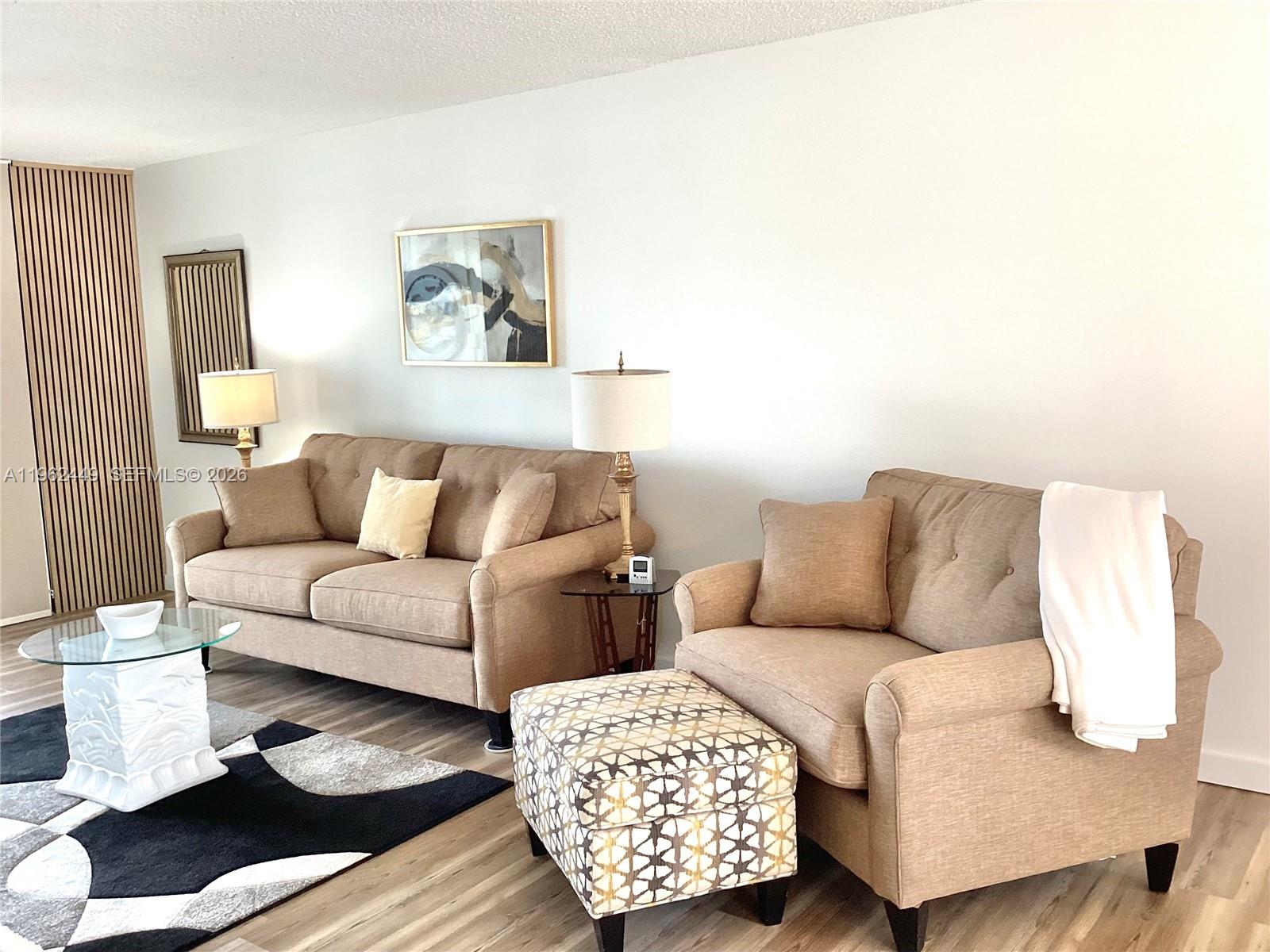 HOLLYBROOK GOLF AND TENNIS - Residential