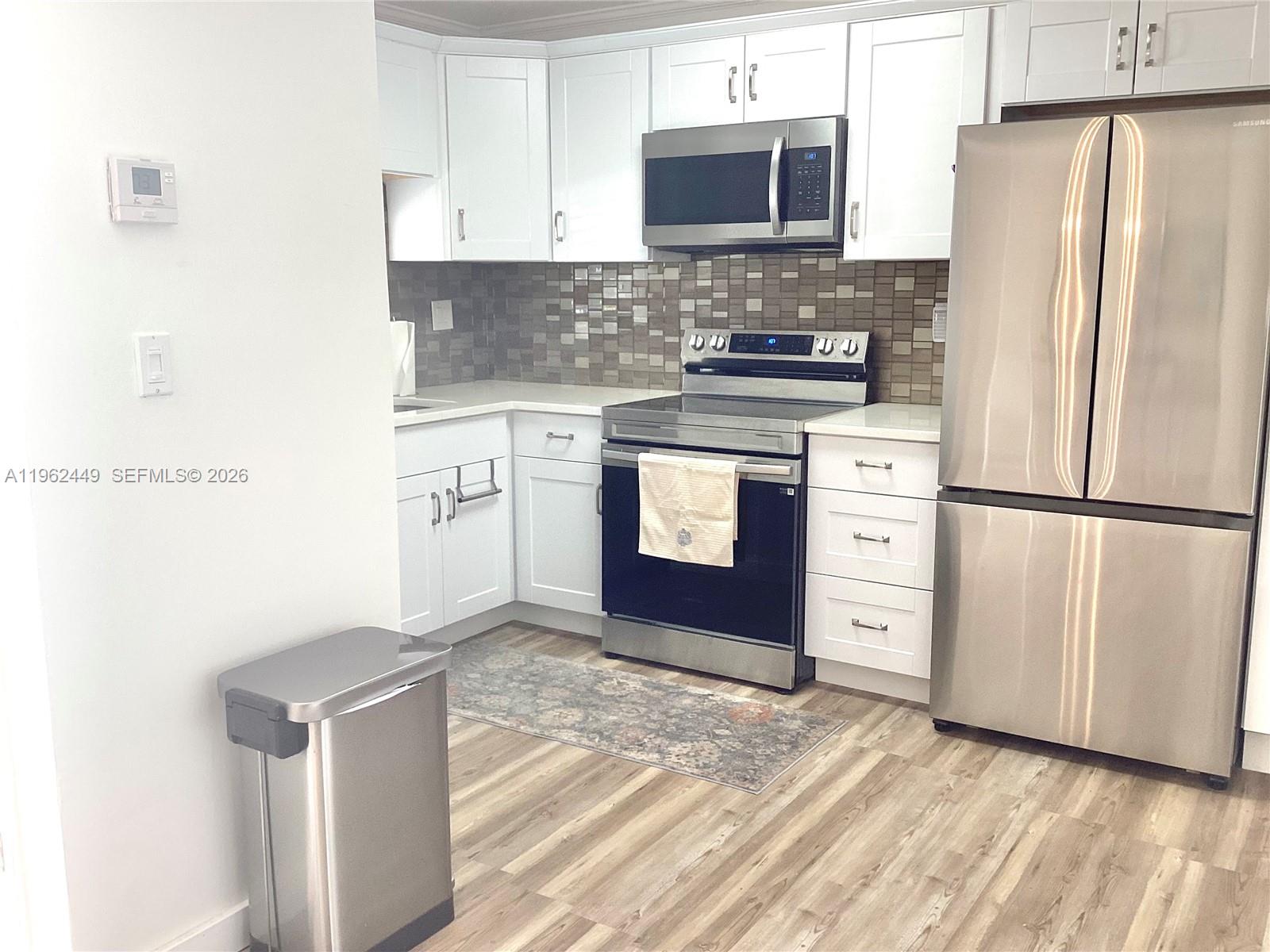 HOLLYBROOK GOLF AND TENNIS - Residential
