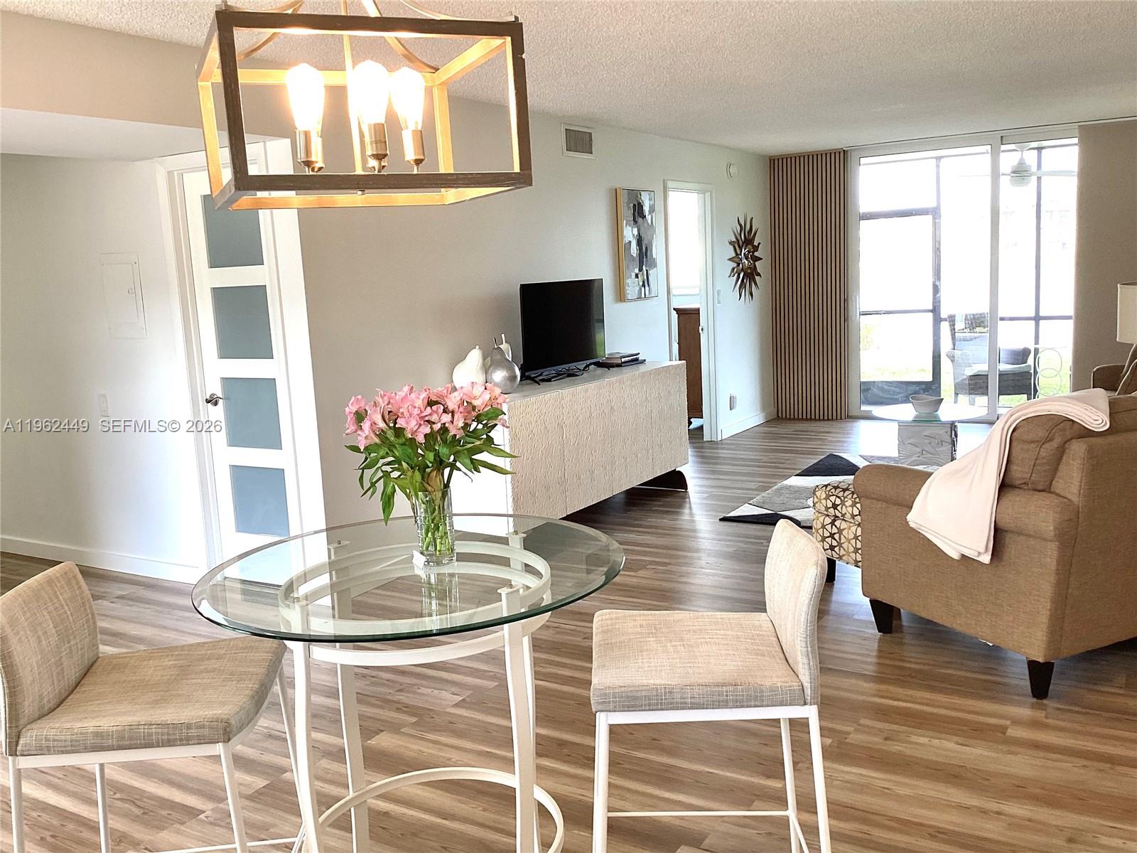 HOLLYBROOK GOLF AND TENNIS - Residential