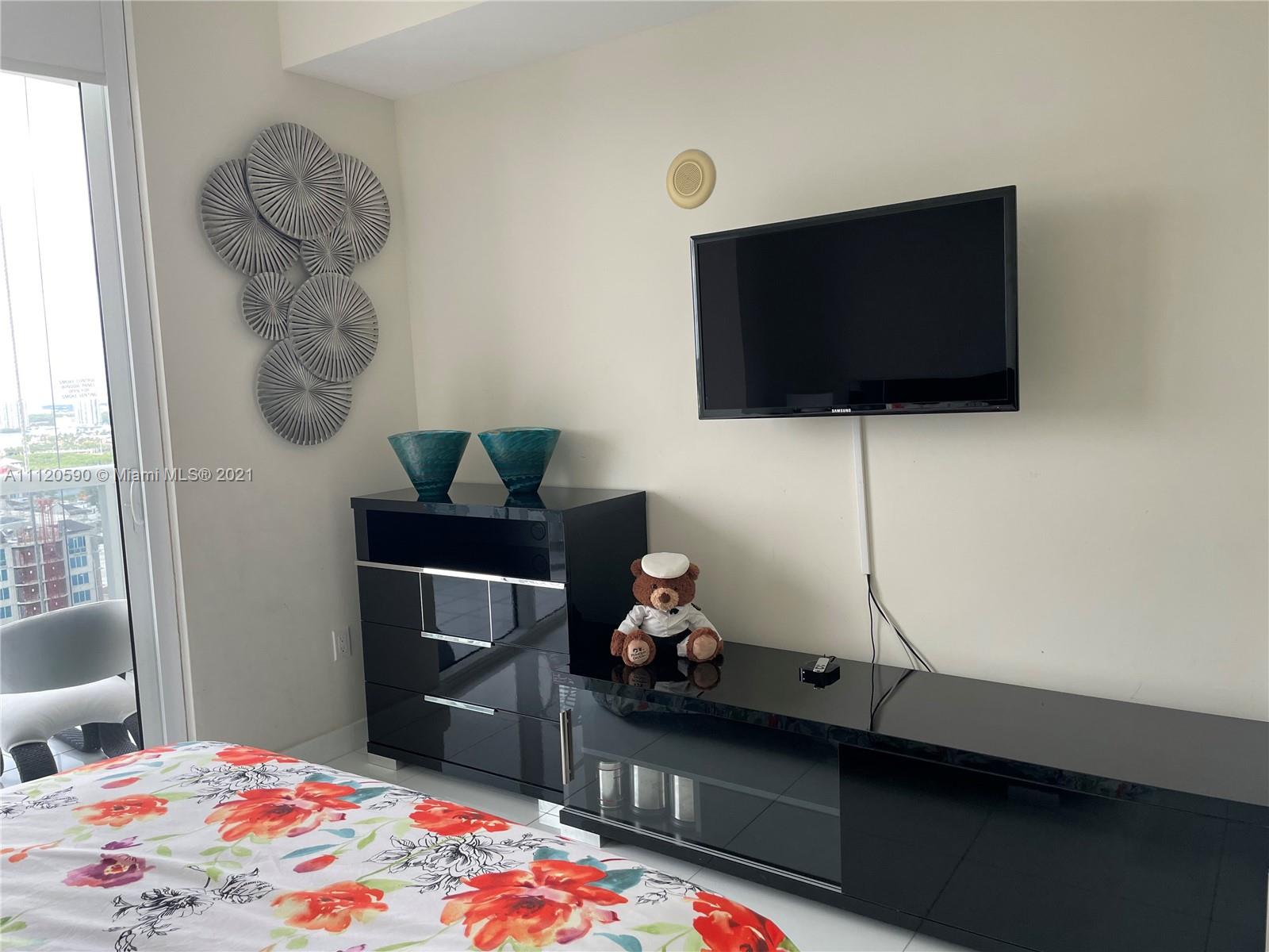 TDR TOWER III CONDO - Residential Lease