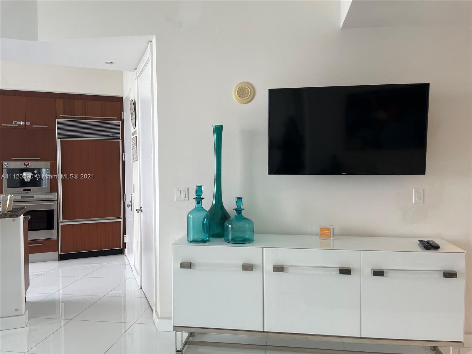 TDR TOWER III CONDO - Residential Lease