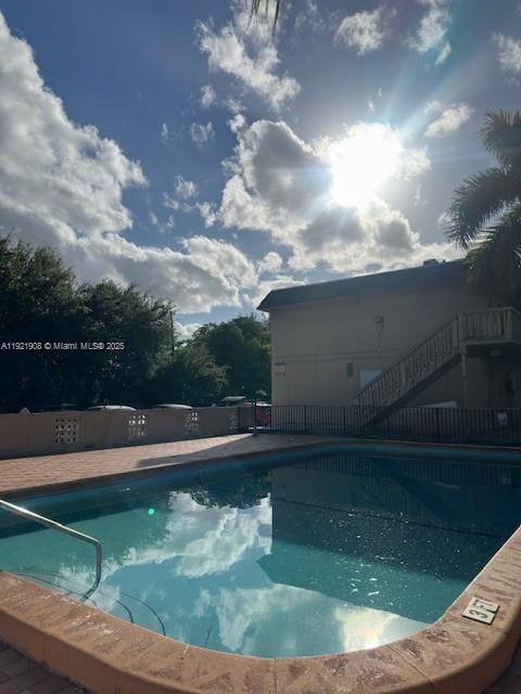 BISCAYNE PARK TERRACE CON - Residential