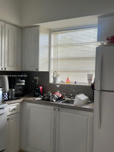 1 bed / 1 bath Centrally located in North Miami, rented at $1,700/month through May 31, 2027– investor welcome. Tile floors throughout. Well-situated community with pool, on-site laundry and assigned parking, just south of Biscayne Park and close to supermarkets, banks, restaurants and main roads. Immediate rental income in a high-demand area.
The 40-Year Recertification inspection did not pass initially; however, roof work has been completed. The condominium association is currently completing the electrical work, followed by fire alarm installation and building painting. All special assessments related to this project have already been paid in full, and there are no current special assessments at this time. The building has reserves and can be financed with a 5% down payment.