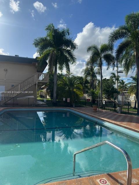 BISCAYNE PARK TERRACE CON - Residential