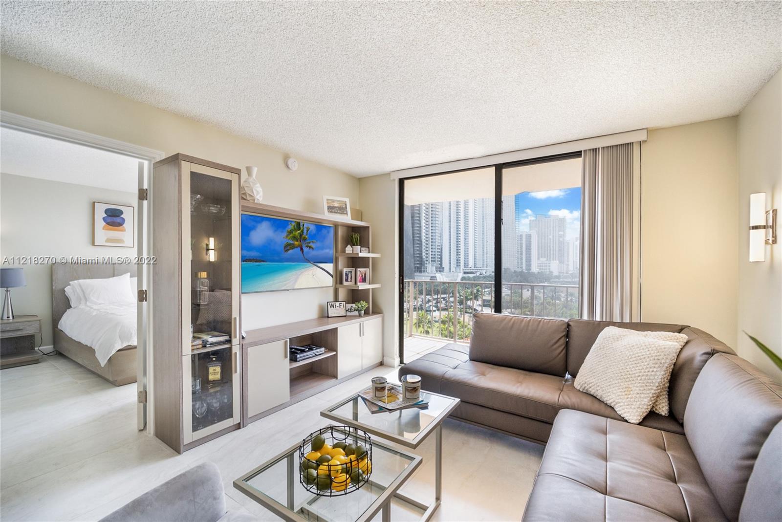 WINSTON TOWERS 600 CONDO - Residential