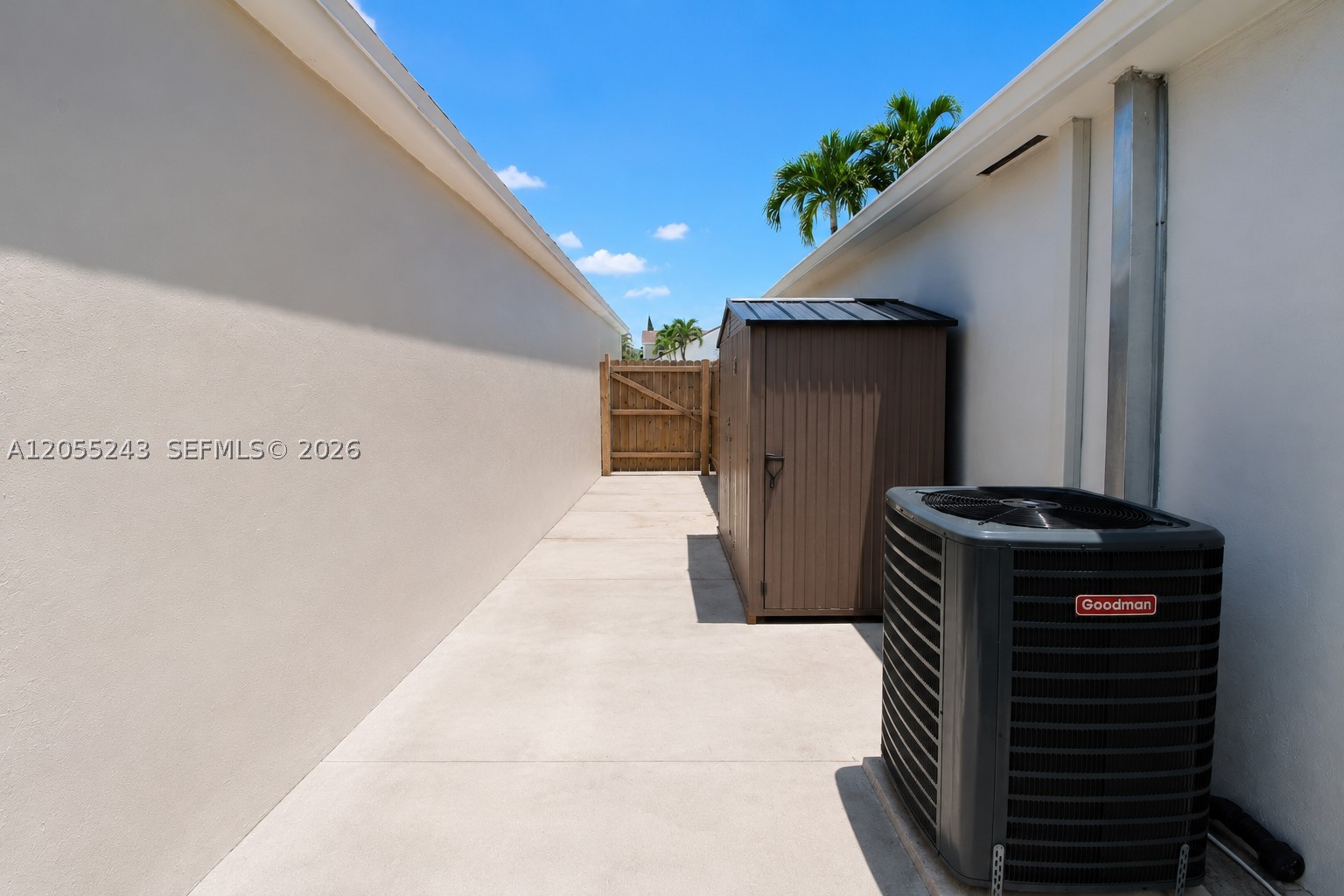 AMERICAN HOMES - Residential