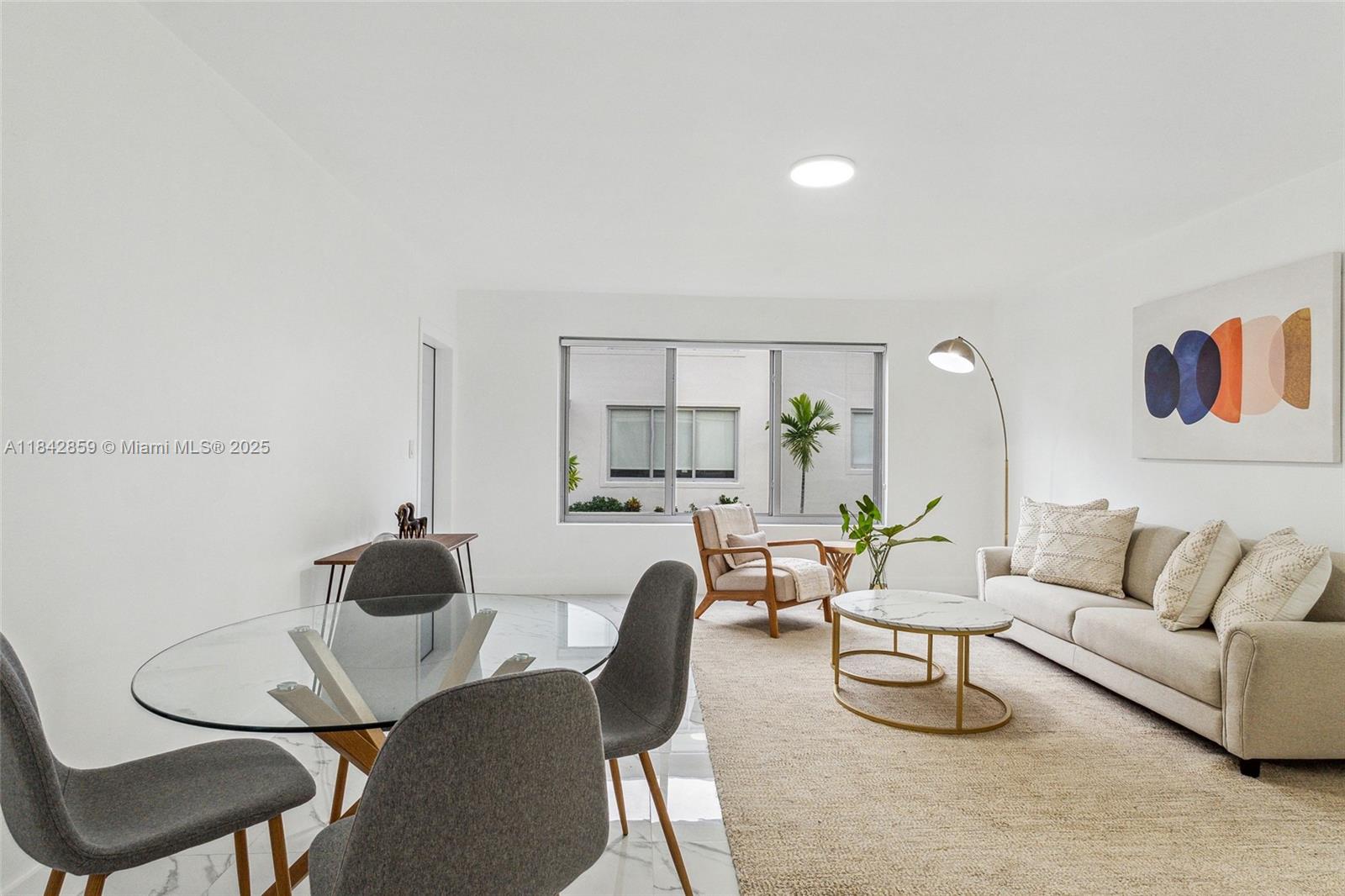BISCAYNE BCH SUB - Residential Lease