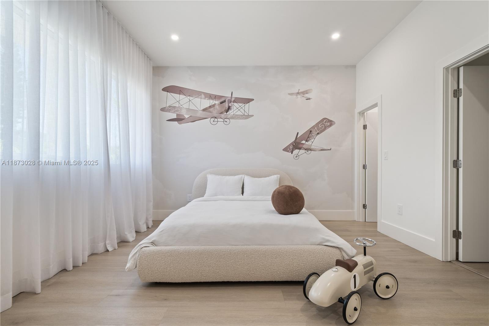 BEACHWALK - Residential Lease