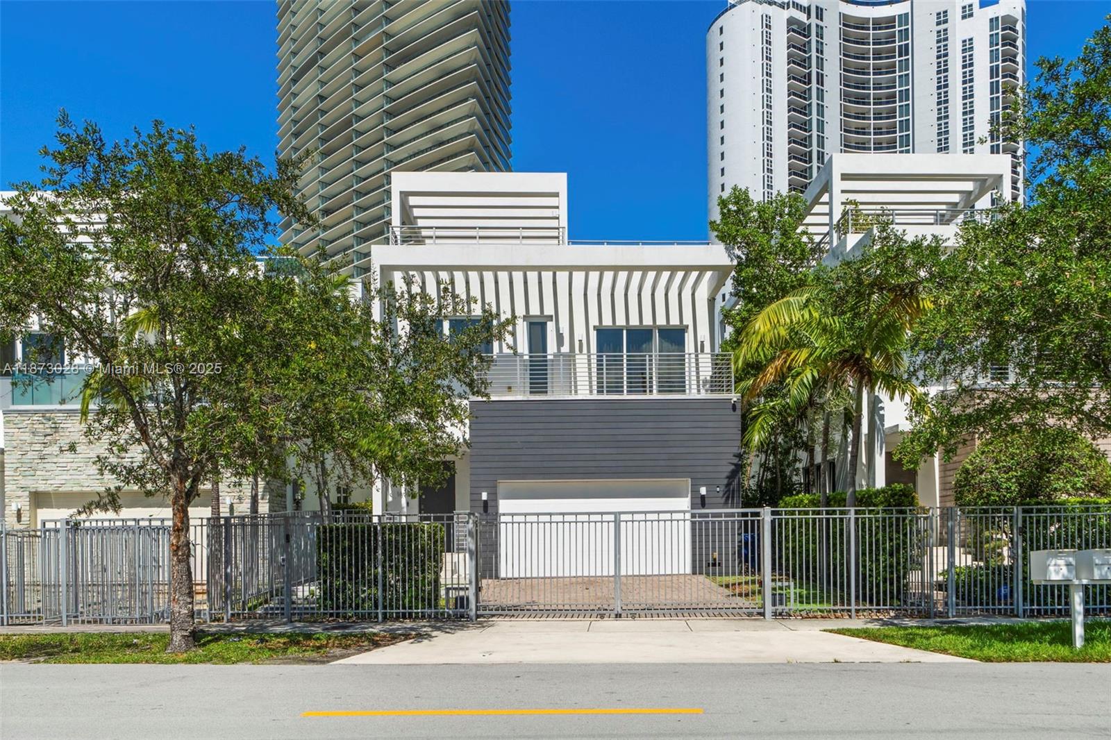 BEACHWALK - Residential Lease