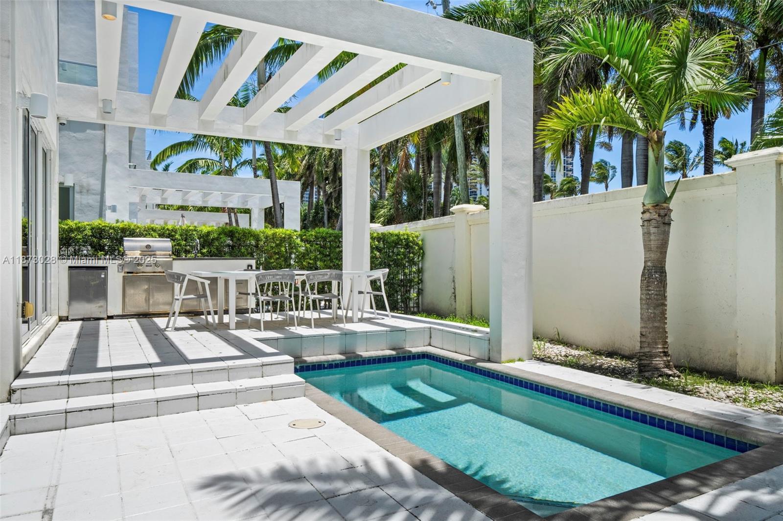 BEACHWALK - Residential Lease