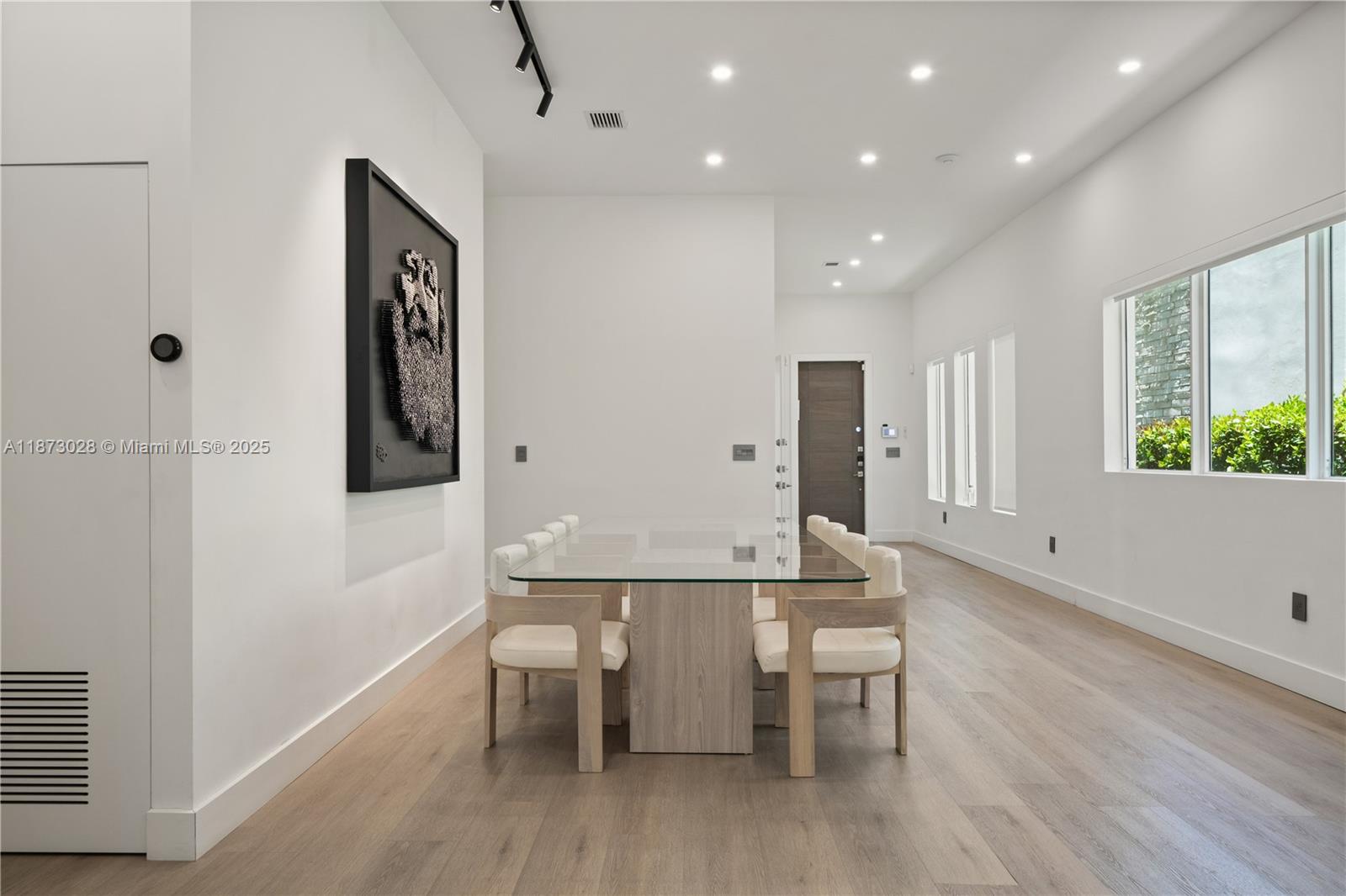 BEACHWALK - Residential Lease