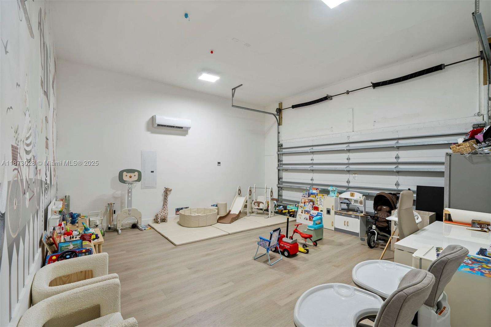 BEACHWALK - Residential Lease
