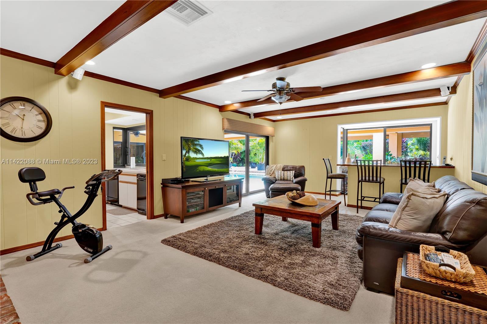 WOODMERE ESTATES - Residential