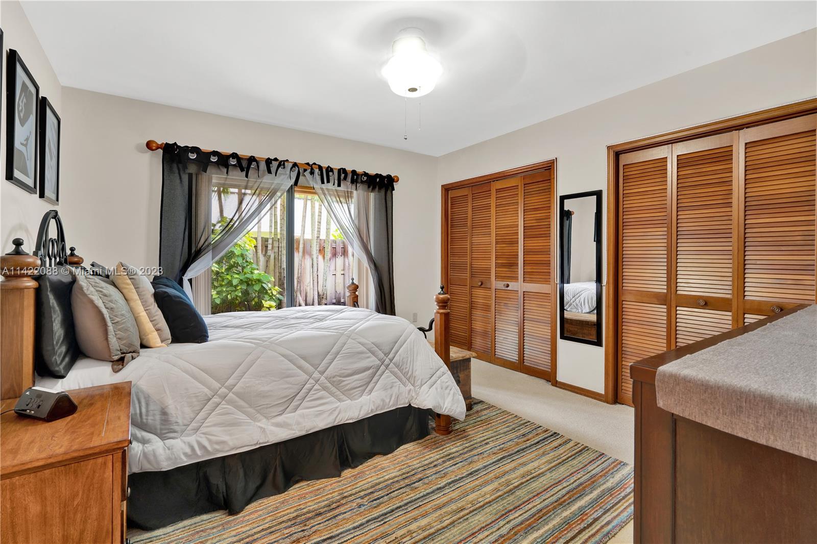WOODMERE ESTATES - Residential
