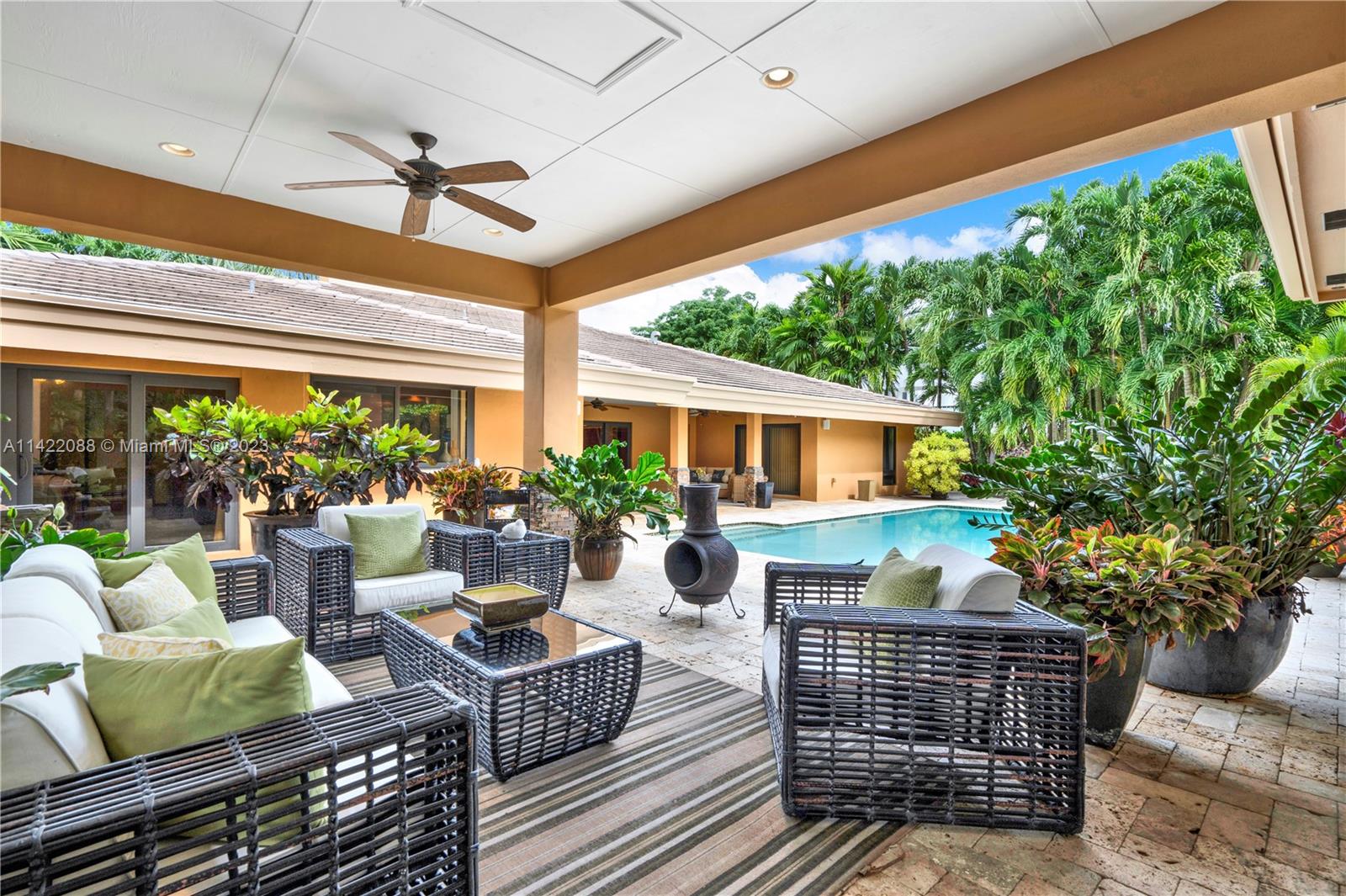WOODMERE ESTATES - Residential