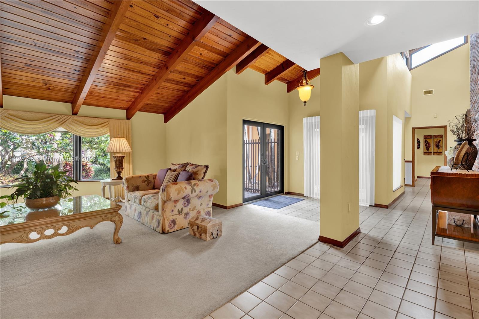 WOODMERE ESTATES - Residential