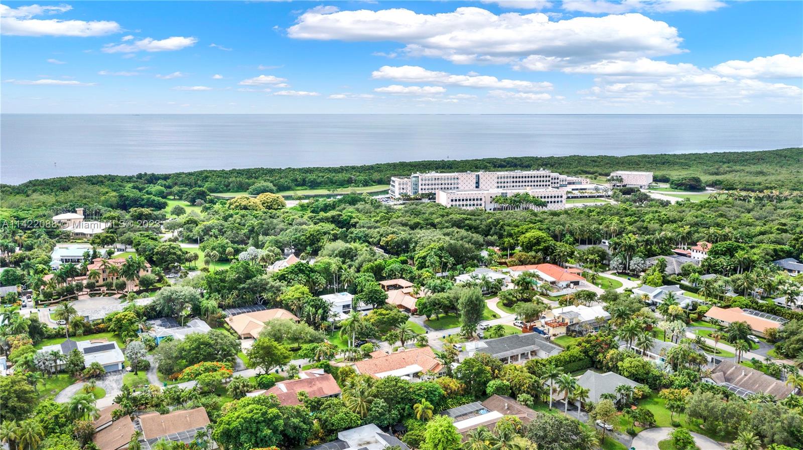 WOODMERE ESTATES - Residential