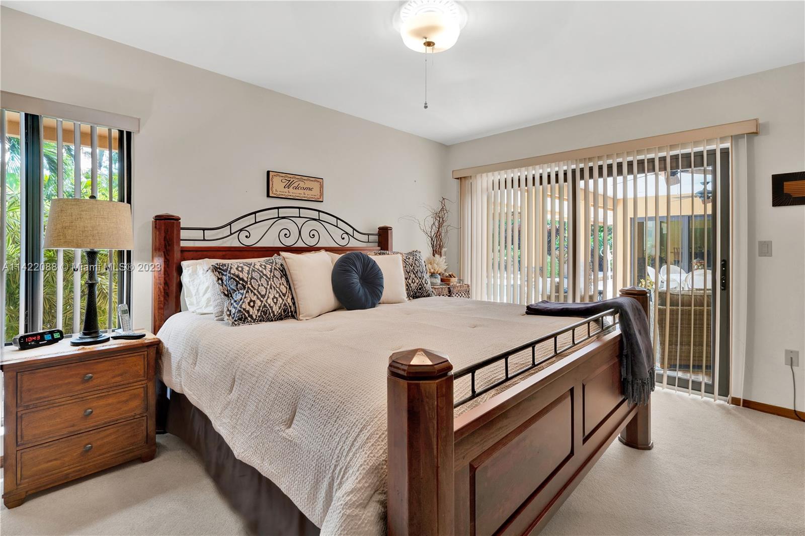 WOODMERE ESTATES - Residential