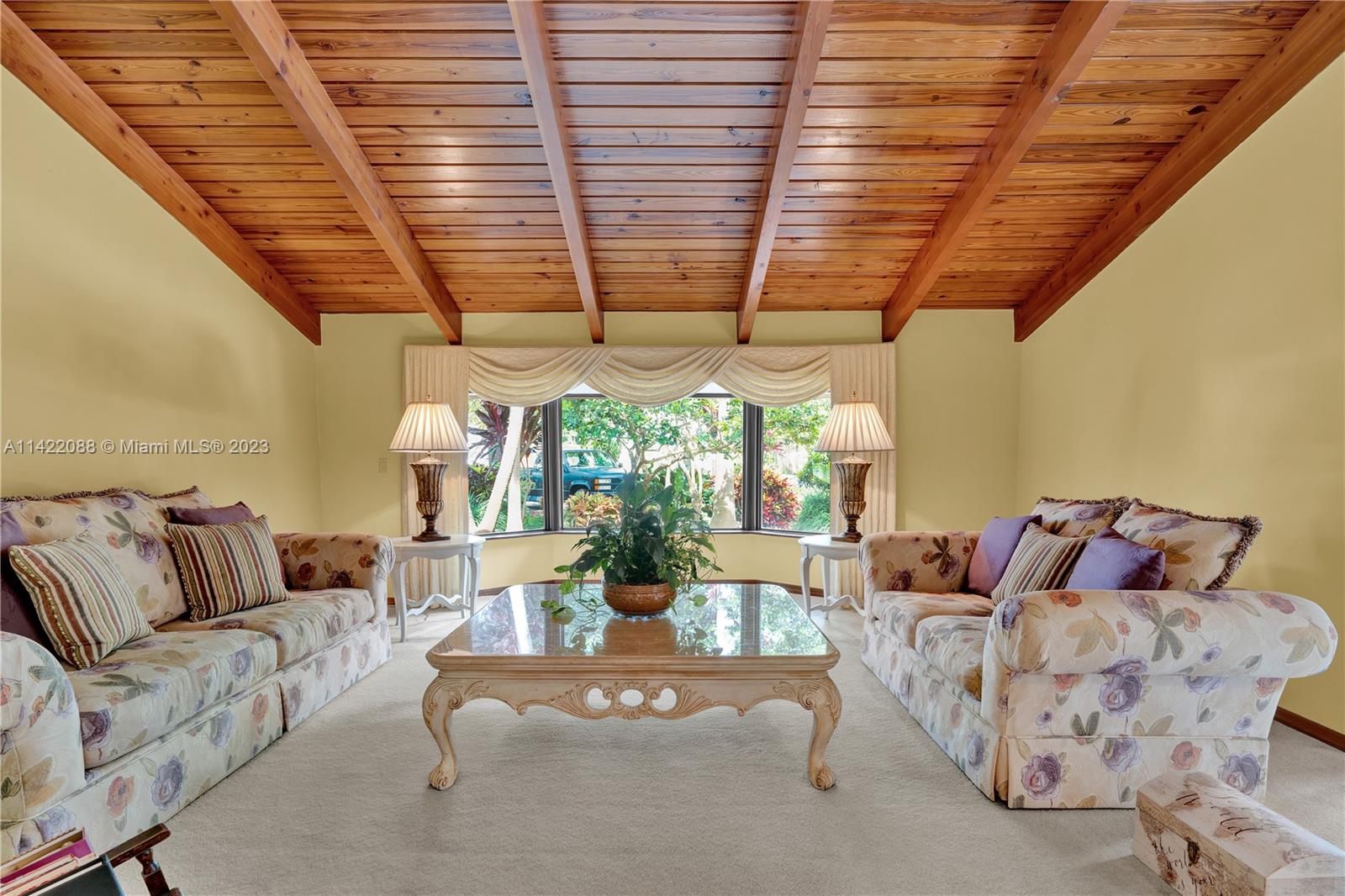 WOODMERE ESTATES - Residential