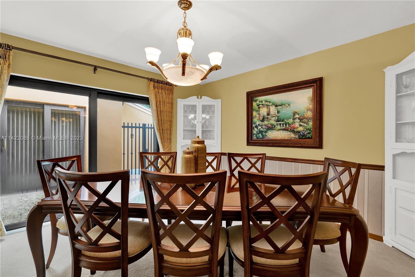 WOODMERE ESTATES - Residential