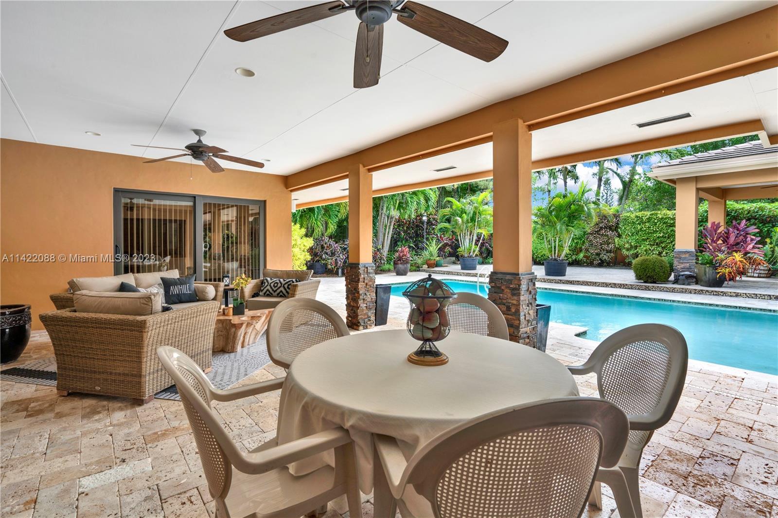WOODMERE ESTATES - Residential
