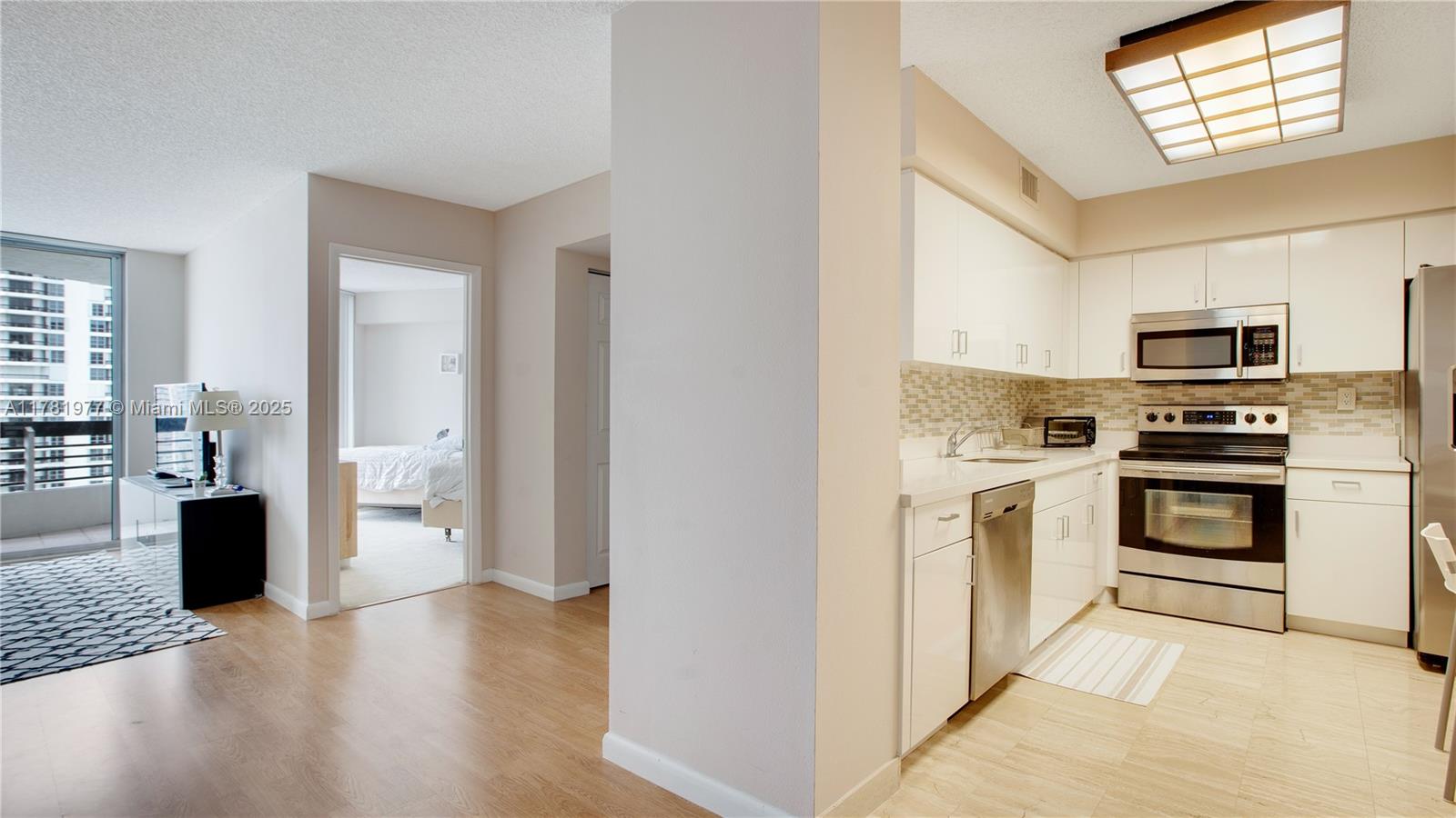 MYSTIC POINTE CONDO NO ON - Residential Lease