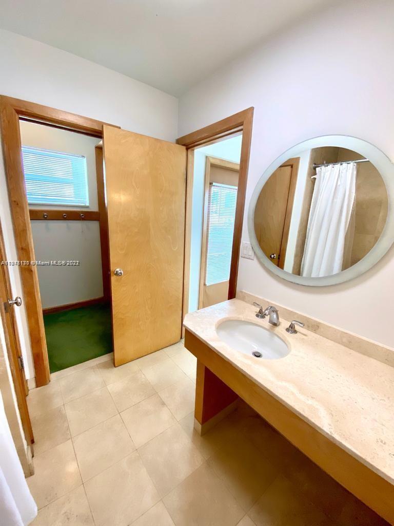EUCLID EAST CONDOMINIUM - Residential Lease