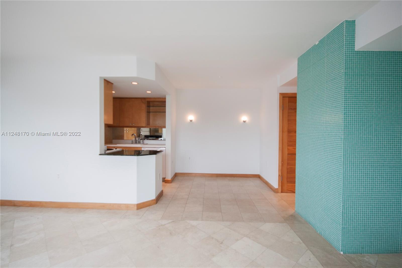 EUCLID EAST CONDOMINIUM - Residential Lease