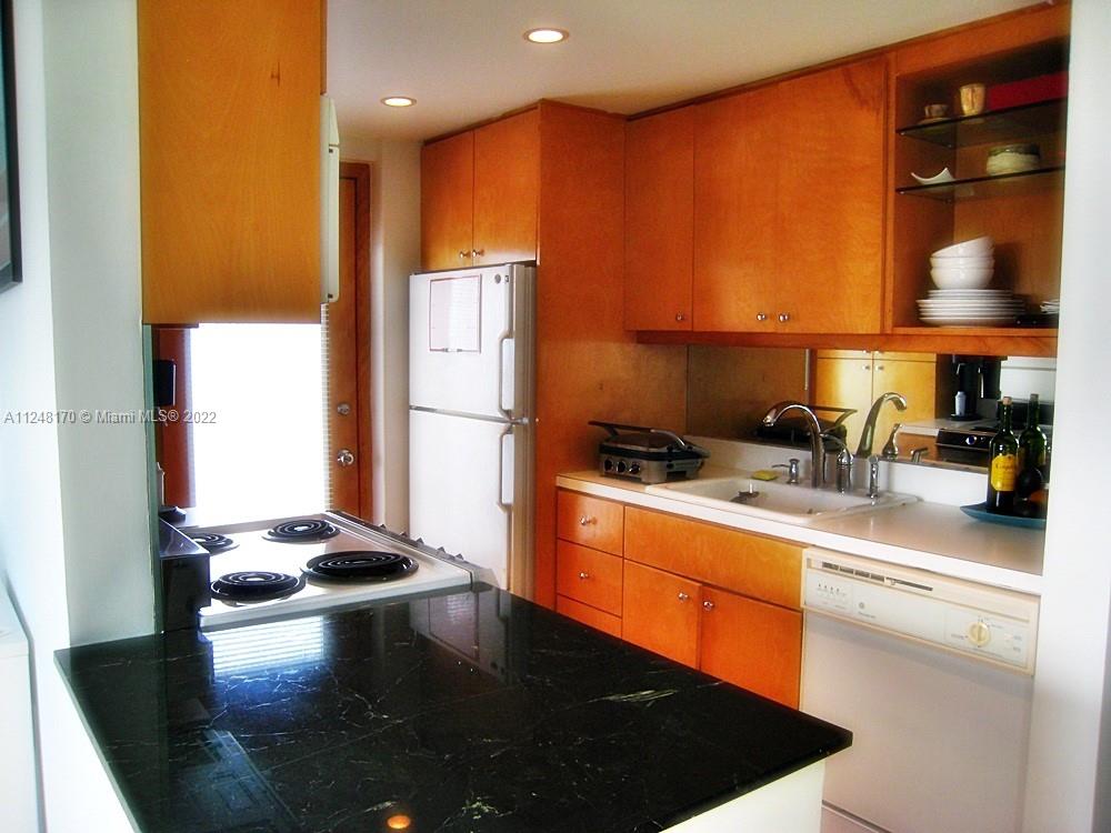 EUCLID EAST CONDOMINIUM - Residential Lease