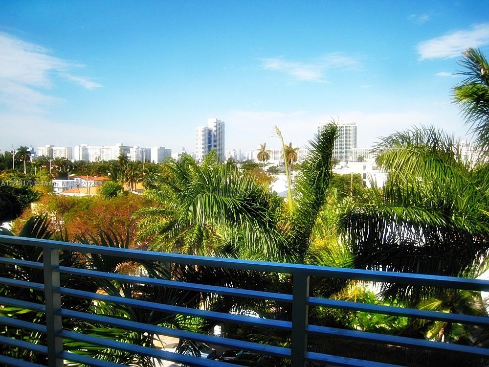 EUCLID EAST CONDOMINIUM - Residential Lease