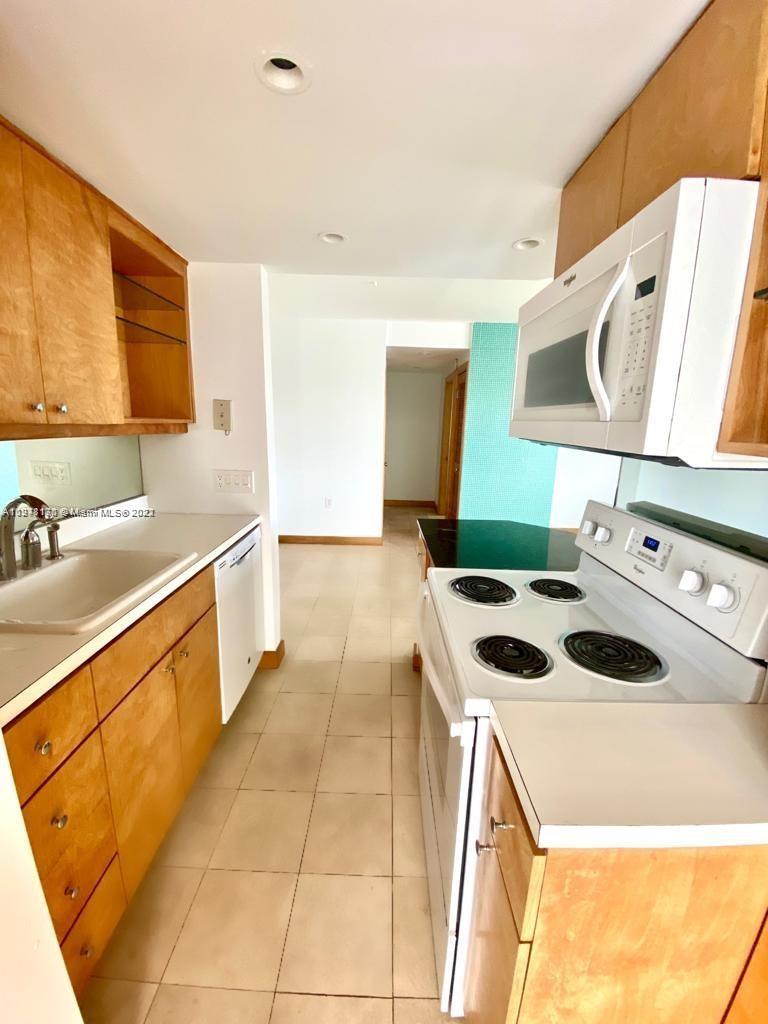 EUCLID EAST CONDOMINIUM - Residential Lease