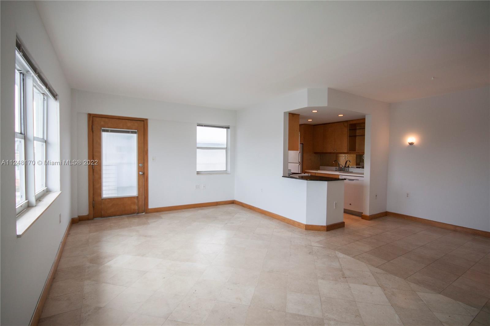 EUCLID EAST CONDOMINIUM - Residential Lease