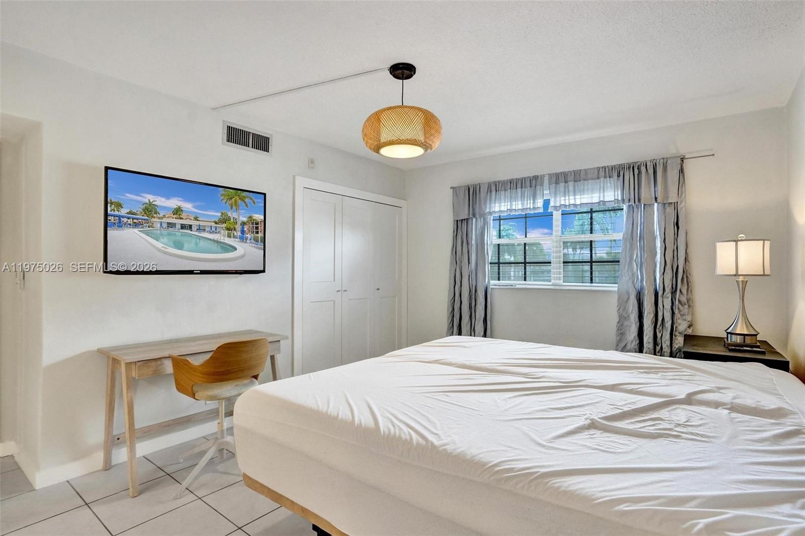 ISLE OF PARADISE CO-OP - Residential