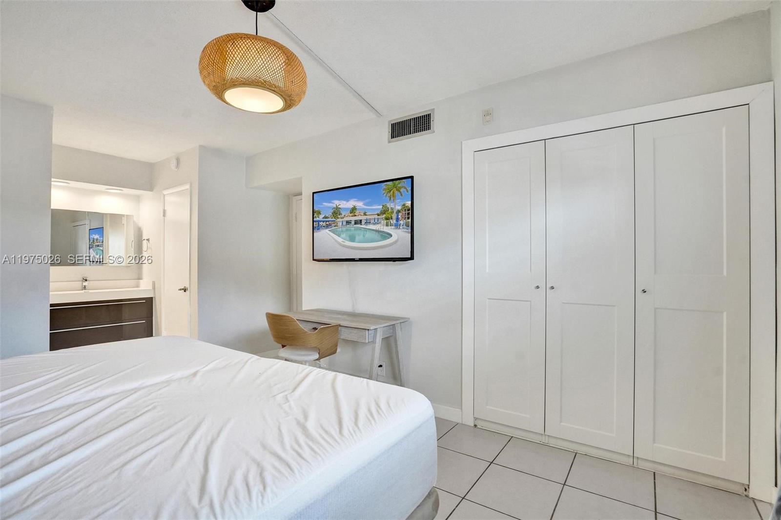 ISLE OF PARADISE CO-OP - Residential