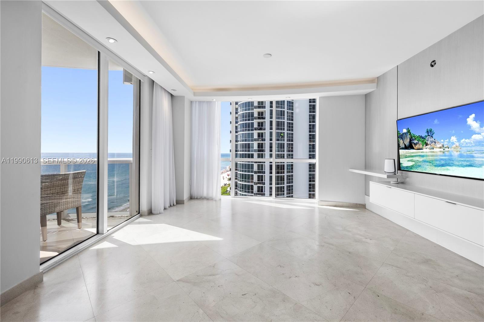 Trump Royale condo - Residential