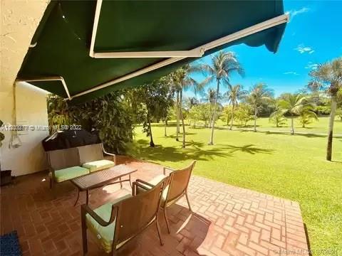 HILLTOP CONDO - Residential