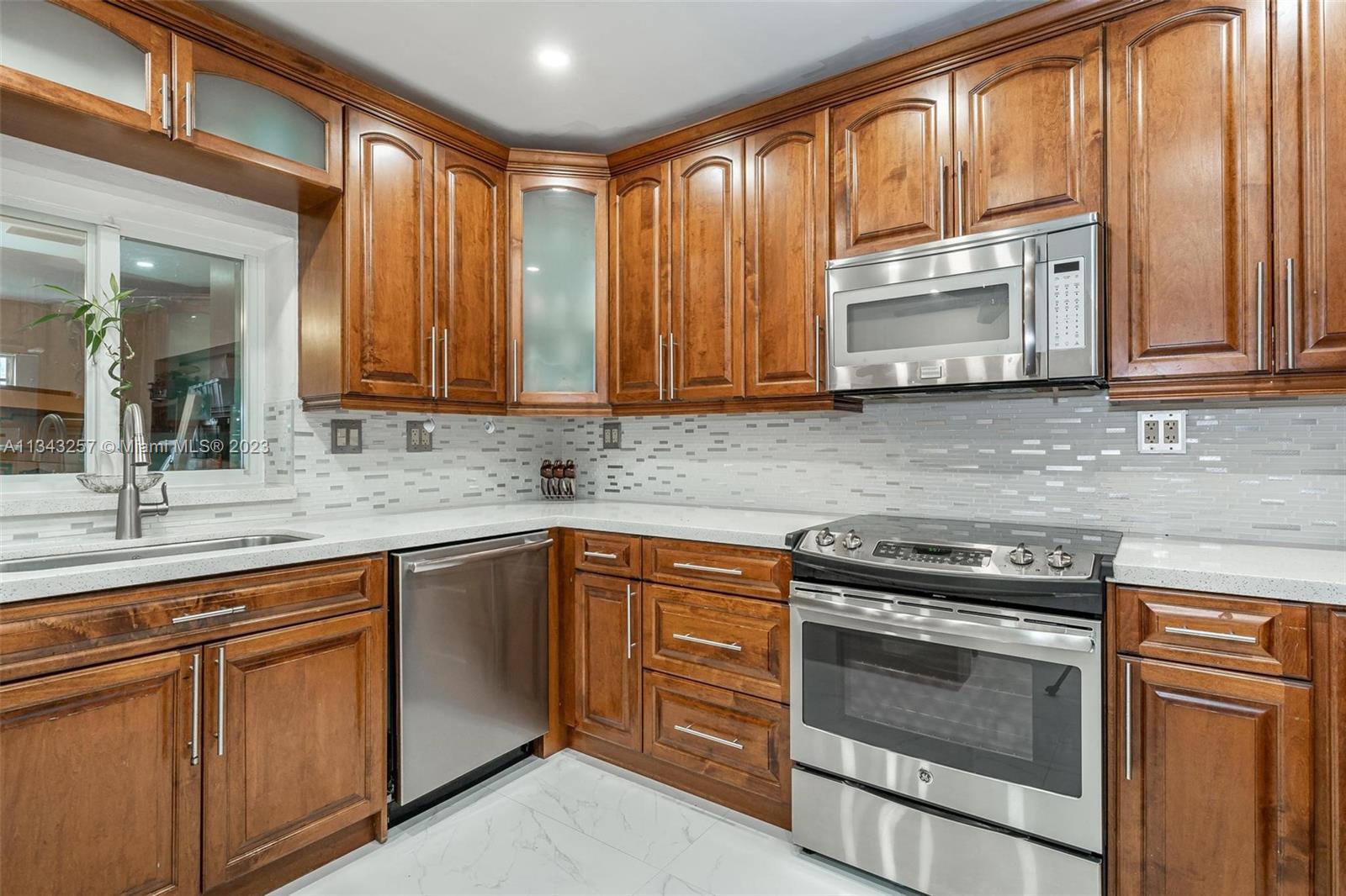 ROYALE GREEN TOWNHOUSE SE - Residential