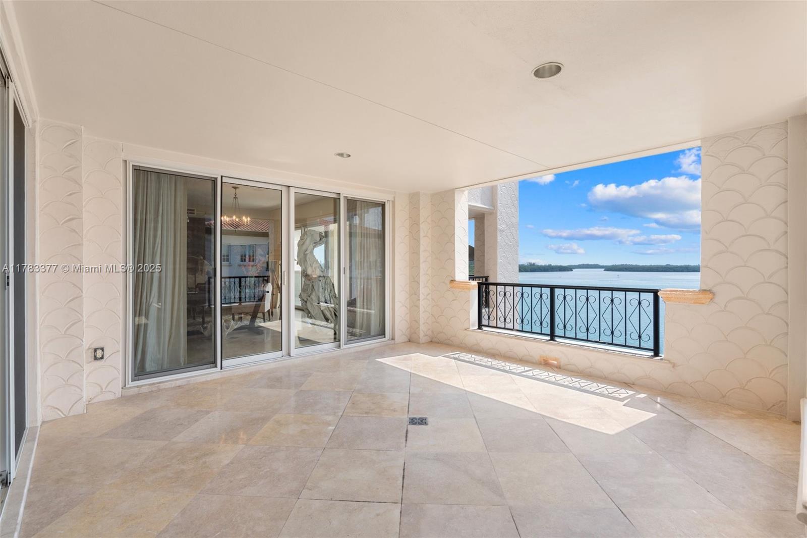 5100 BAYVIEW AT FISHER IS - Residential