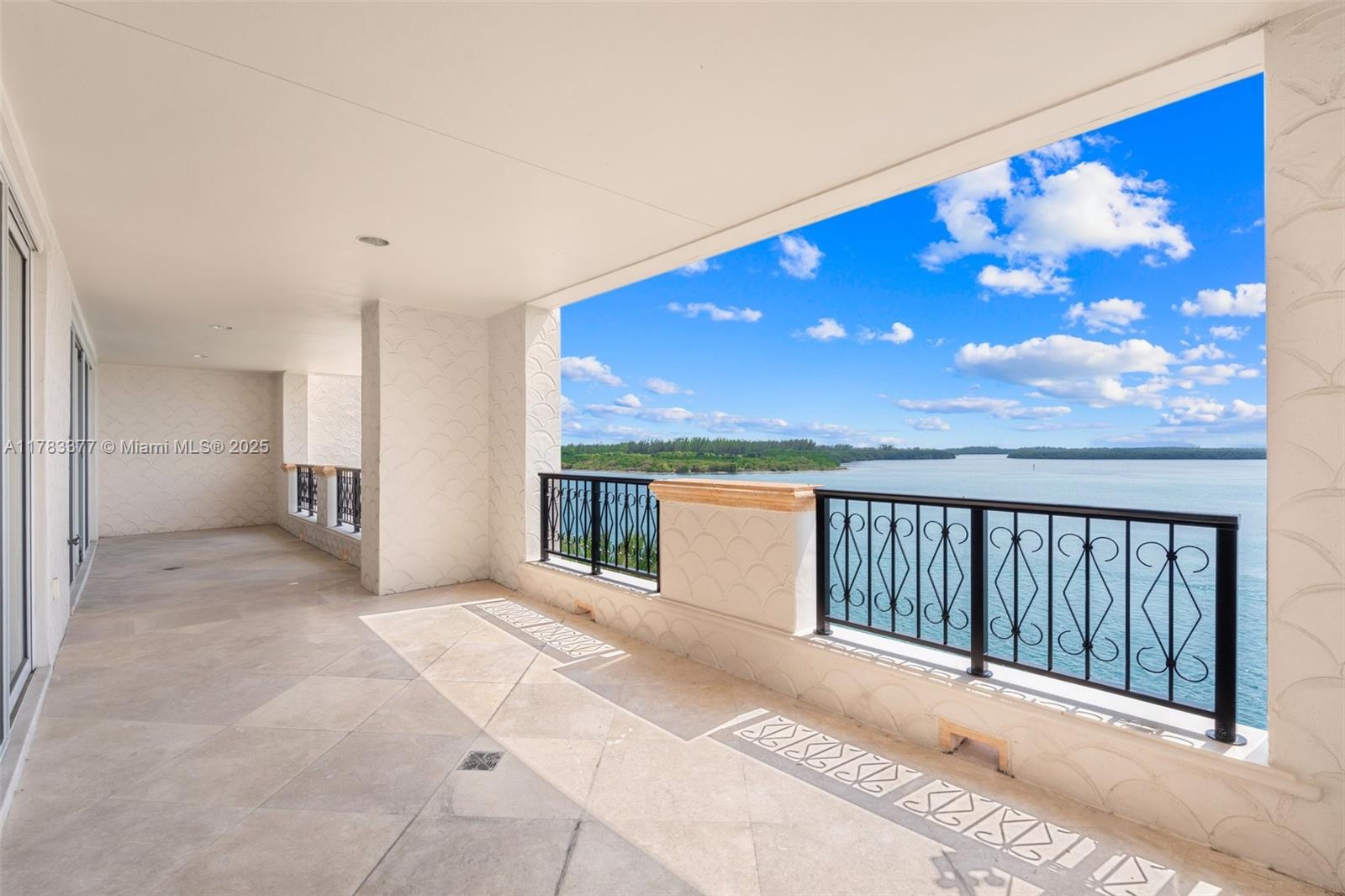 5100 BAYVIEW AT FISHER IS - Residential