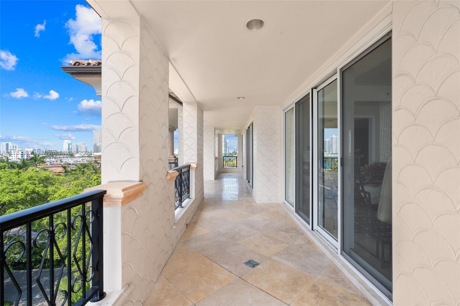5100 BAYVIEW AT FISHER IS - Residential