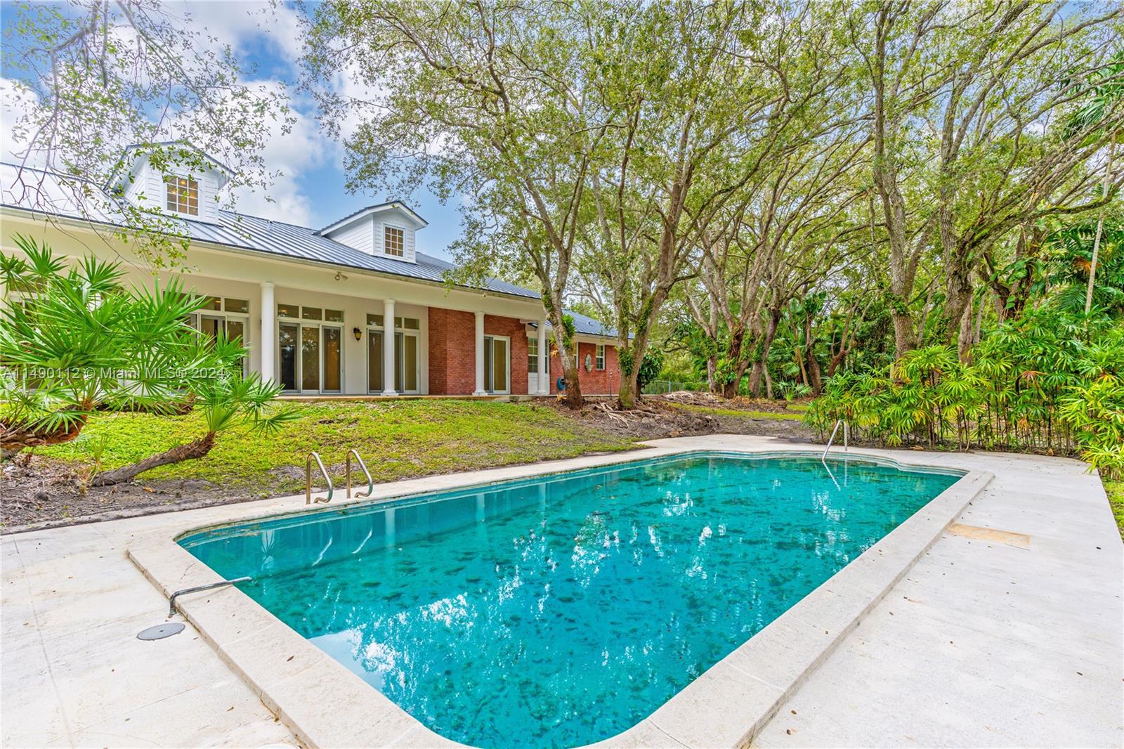 SNAPPER CREEK LAKES SUB - Residential