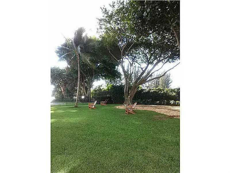 BAY PARK TOWERS CONDO - Residential Lease
