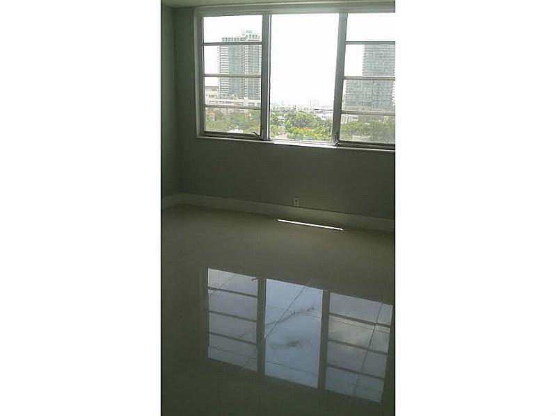 BAY PARK TOWERS CONDO - Residential Lease