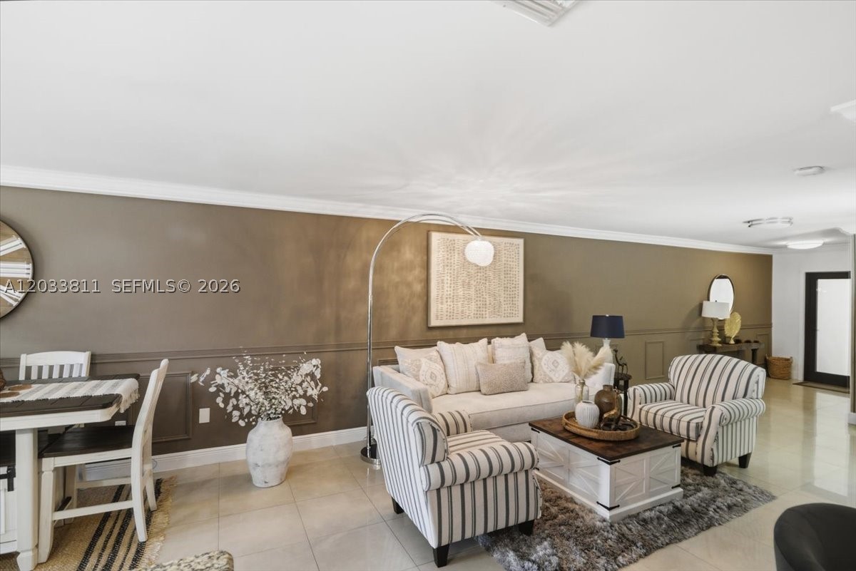SUNSET PARK TOWN HOUSES - Residential Lease