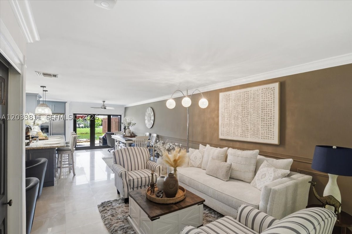 SUNSET PARK TOWN HOUSES - Residential Lease
