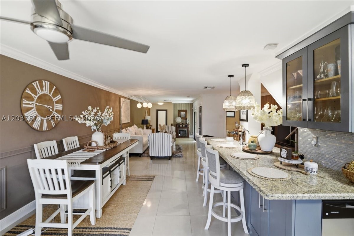 SUNSET PARK TOWN HOUSES - Residential Lease