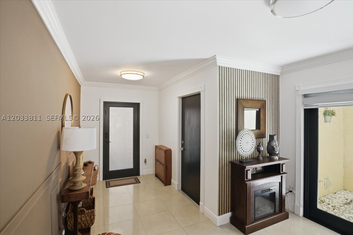 SUNSET PARK TOWN HOUSES - Residential Lease