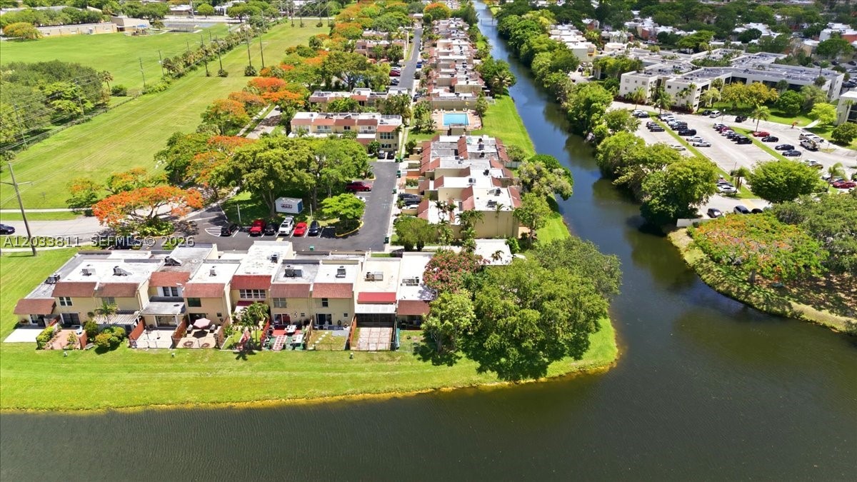 SUNSET PARK TOWN HOUSES - Residential Lease