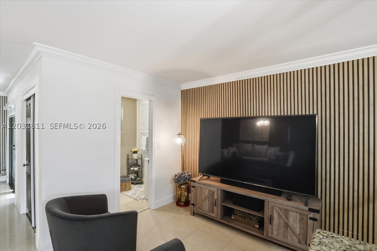 SUNSET PARK TOWN HOUSES - Residential Lease