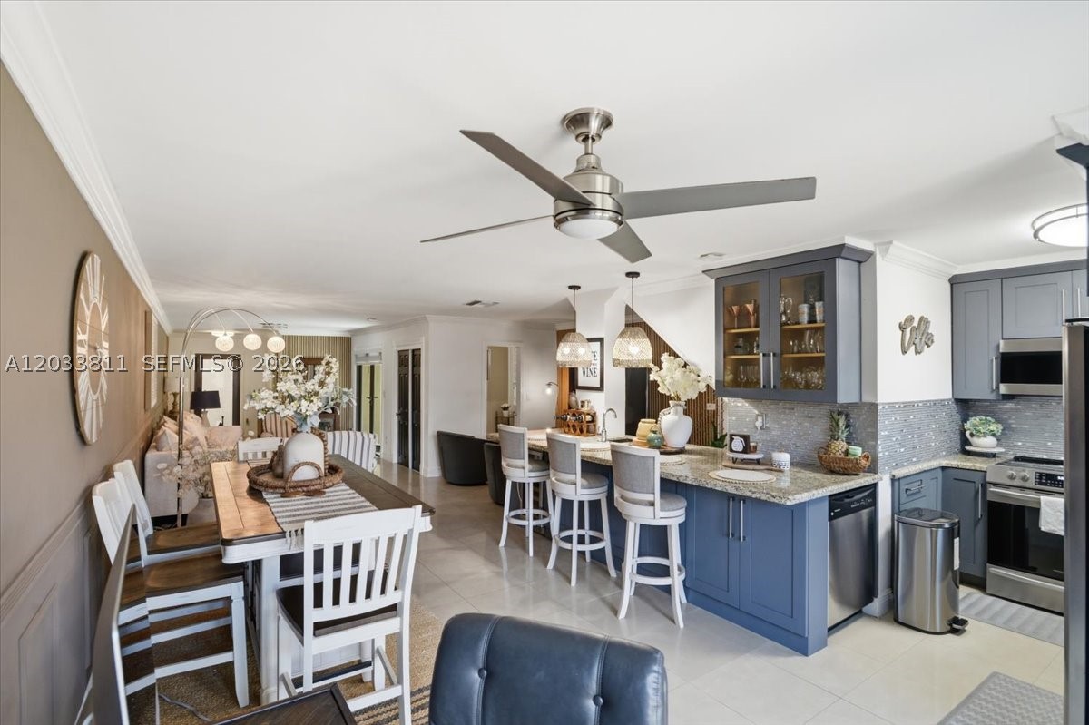 SUNSET PARK TOWN HOUSES - Residential Lease